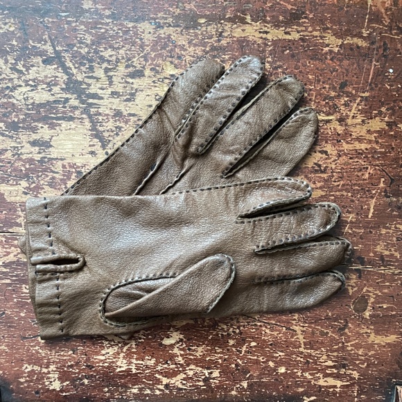 Vintage Accessories - vintage leather driving gloves